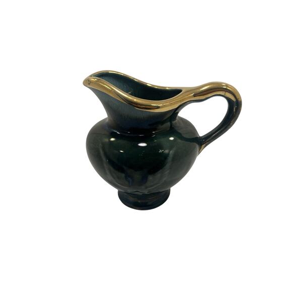 Hull emerald green drip glaze pitcher with eagle embossed, 6" - Picture 3 of 9